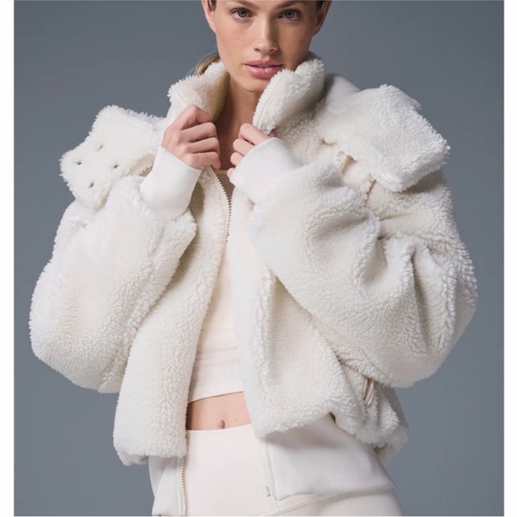 ALO Yoga Cream Teddy Jacket - Picture 3 of 6